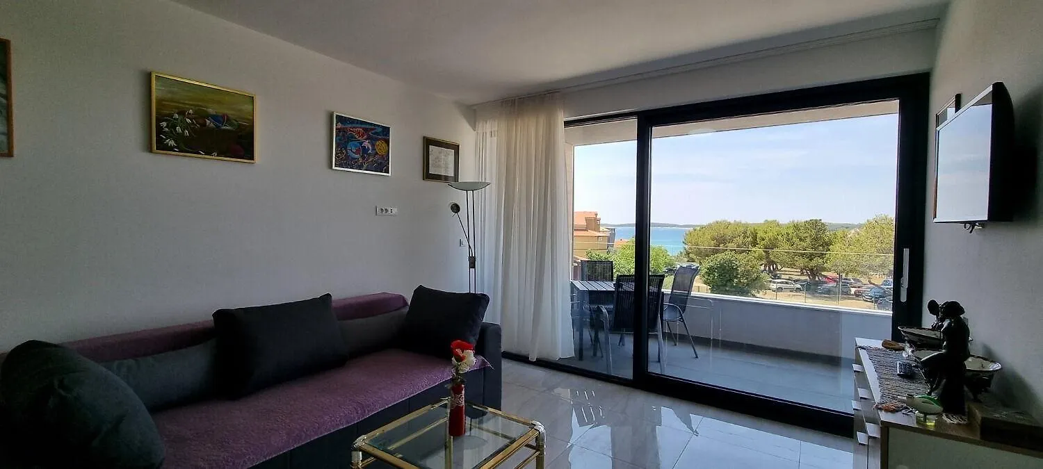 Apartment Zdrave Медулин
