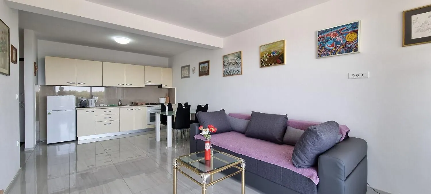 Apartment Zdrave Медулин
